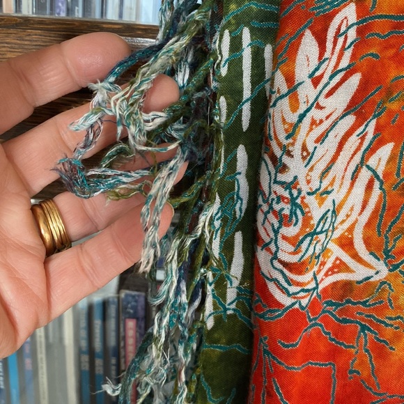 Autumn Palette, Fish/Leaf Design Sarong/Wrap Beachwear - Picture 6 of 6